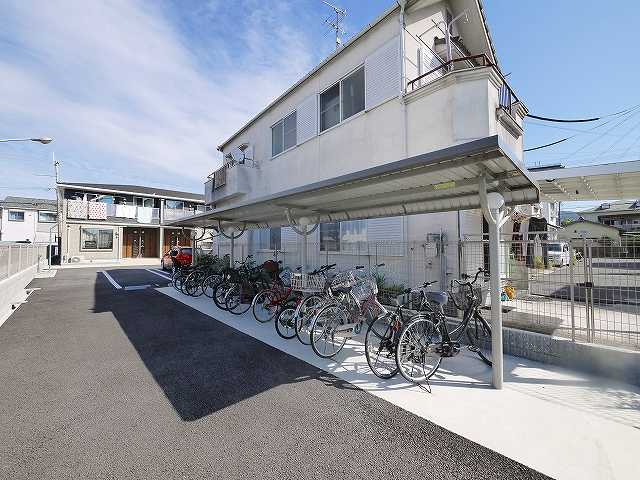 メゾン・リヴィエール　Ⅱ（京終のその他共用部分|駐輪場です