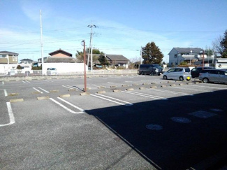 【駐車場】