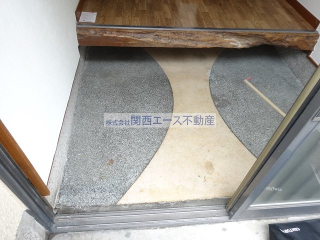  | 六万寺町2丁目貸家