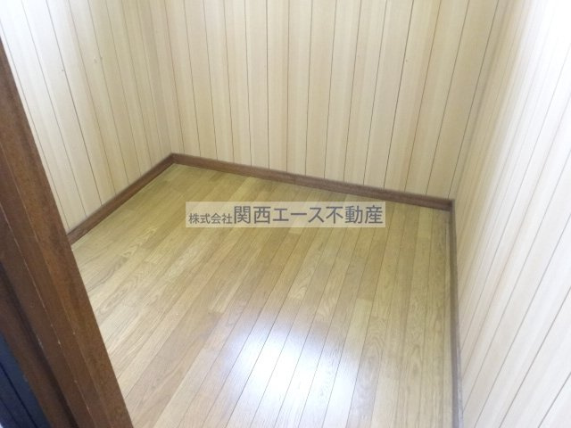  | 六万寺町2丁目貸家
