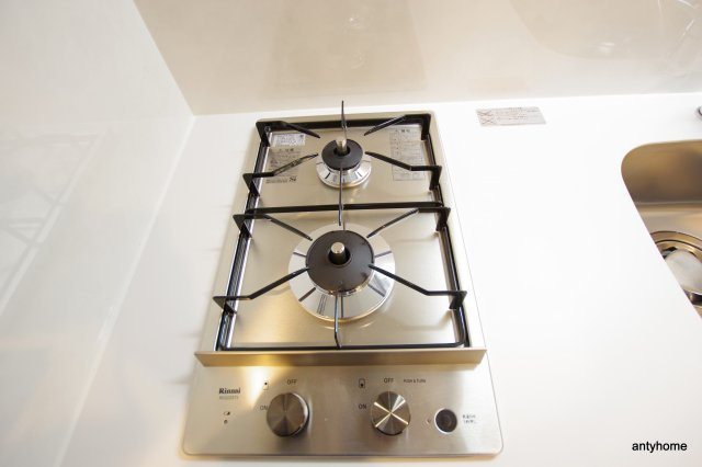 レジュールアッシュOSAKA新深江　仲介手数料無料のキッチン