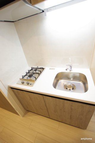 レジュールアッシュOSAKA新深江　仲介手数料無料のキッチン