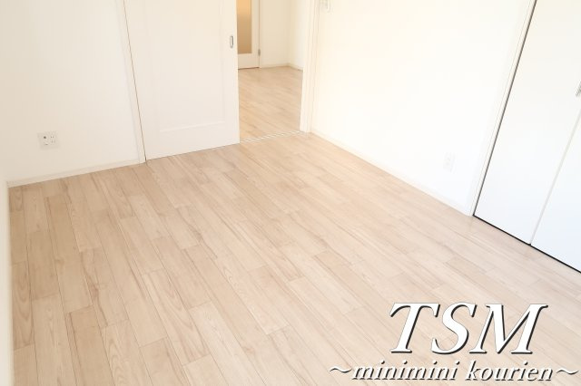 ルシアＳ＆Ｔの洋室|６帖の洋室