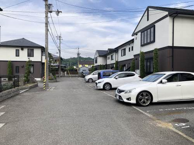 【駐車場】 | ウエストフィールド　E棟
