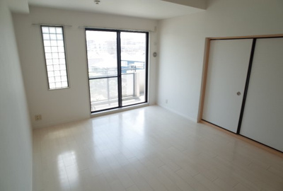 【洋室】 | パークノヴァ西岡本