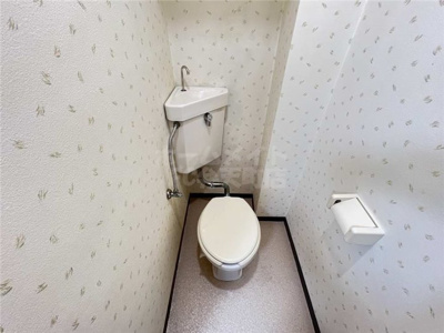 【トイレ】 | レジデンスユニ | 清潔感のあるトイレです