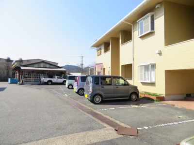 【駐車場】 | メゾンルーク