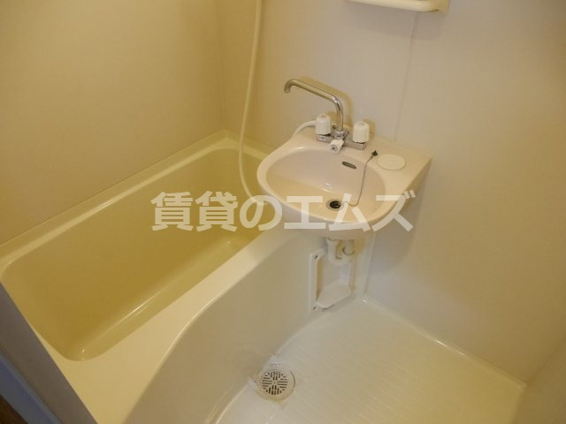 【浴室】 | 竹下駅前ＥＮハイツ | 竹下駅前ＥＮハイツの風呂