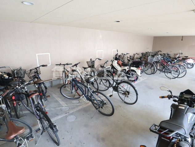 【その他共用部分】 | 竹下駅前ＥＮハイツ | 竹下駅前ＥＮハイツの駐輪場