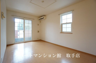【居間・リビング】 | ヴィラブリーゼA
