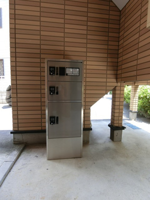 【その他共用部分】 | チョコレートヒルズ | 共用部分には宅配BOXがあるので荷物の受け取りもスムーズに♪再配達の手間がかからないのが魅力♪