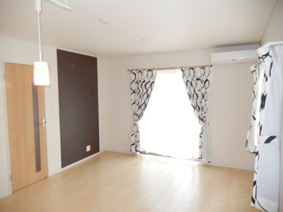 【居間・リビング】 | ラ・ファミーユ富田茂福