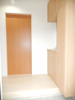 【玄関】 | ラ・ファミーユ富田茂福