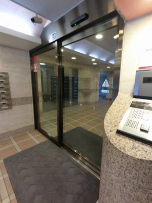 【その他共用部分】 | 金沢文庫三和プラザⅣ | 防犯面でも安心のオートロック付。