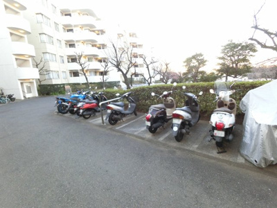 【その他共用部分】 | 東寺尾ヒルズ85 L棟 | バイク置場