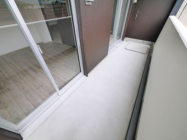 グリュックメゾン西大寺のバルコニー|落ち着いた時間を過ごせるバルコニーです