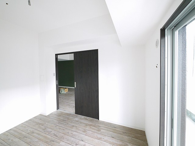 グリュックメゾン西大寺の洋室|きれいな洋室です