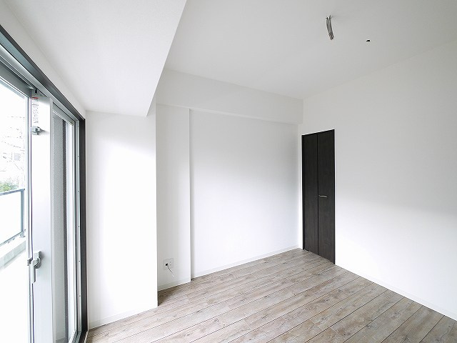 グリュックメゾン西大寺の洋室|使い勝手のいい洋室です