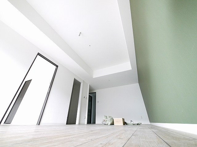 グリュックメゾン西大寺の内装|ゆったり過ごせる居間です