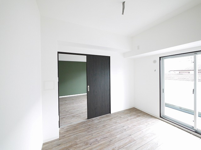 グリュックメゾン西大寺の洋室|使い勝手のいい洋室です