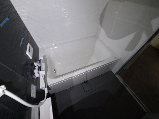 グリュックメゾン西大寺の浴室|コンパクトで使いやすいお風呂です