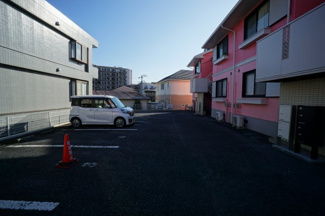 【駐車場】