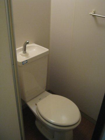 ハイツスズランのトイレ|コンパクトで使いやすいトイレです