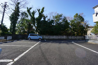 【駐車場】