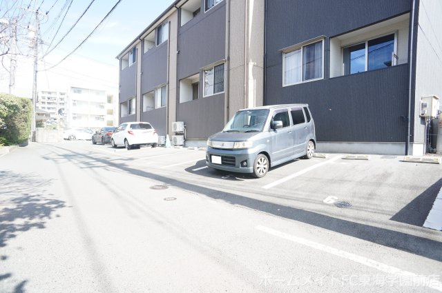 熊本市中央区渡鹿６丁目のアパートの駐車場