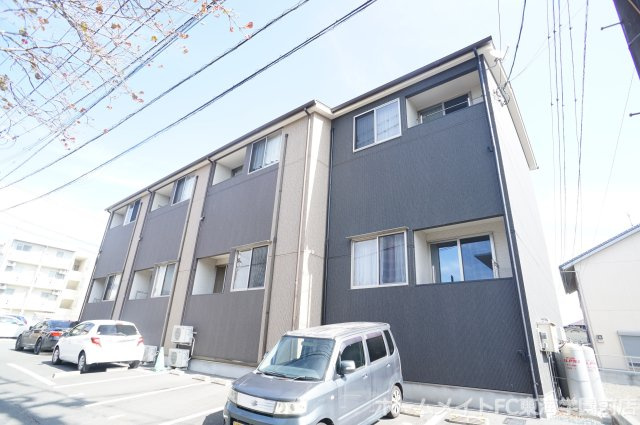 熊本市中央区渡鹿６丁目のアパートの外観