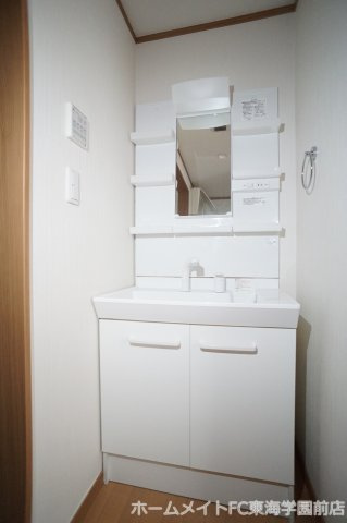 熊本市中央区渡鹿６丁目のアパートの洗面所