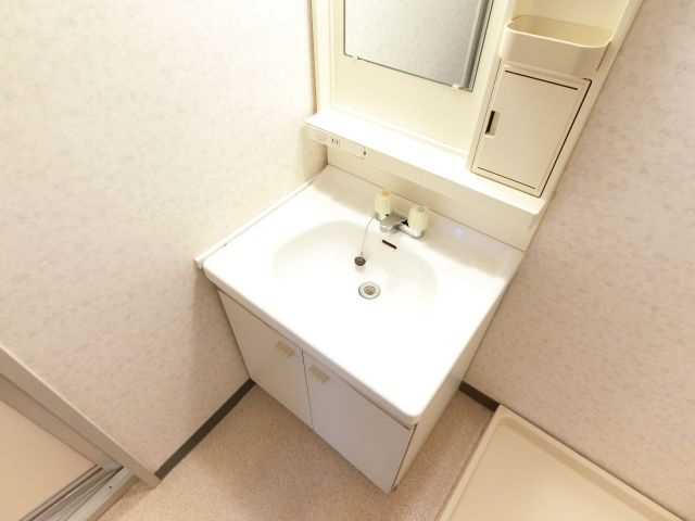 リバーサイドマンションの独立洗面台