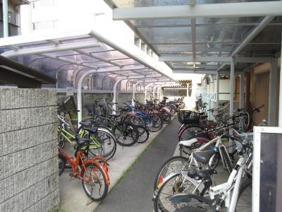 第12長栄セントラルシティーハイツの駐車場|駐輪場・バイクＯＫ