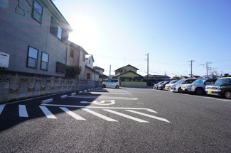 【駐車場】