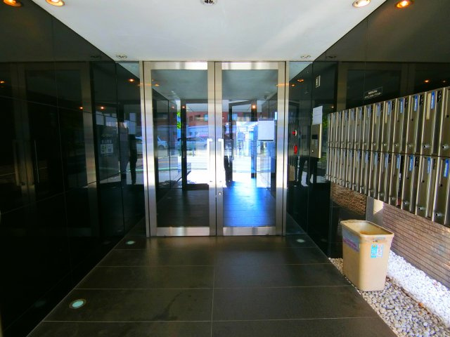 メゾン・エルセラーンのエントランス