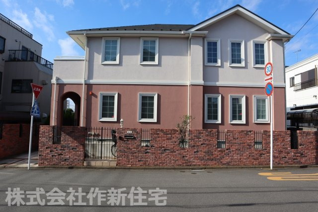 八千代市大和田新田　中古戸建　東急ホームの輸入住宅の外観