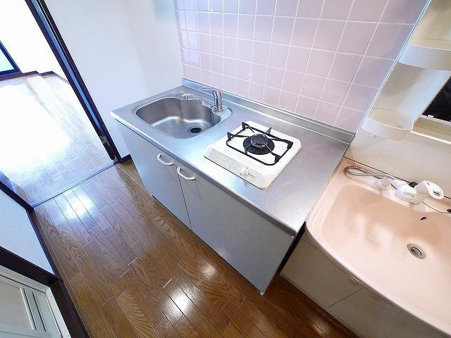 万葉Ⅰ（マンション万葉Ⅰ）のキッチン|キッチンでお料理をお楽しみください