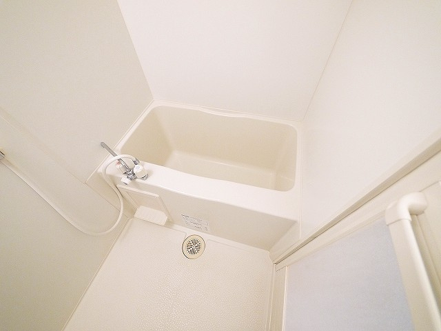 万葉Ⅰ（マンション万葉Ⅰ）の浴室|コンパクトで使いやすいお風呂です