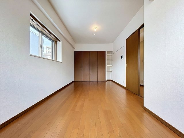 パレステュディオ新宿パークサイドの洋室
