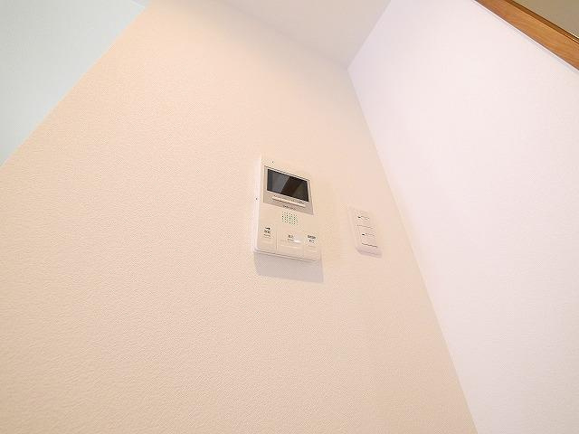 グリュックメゾン西大寺のセキュリティ|モニター付きインターホン