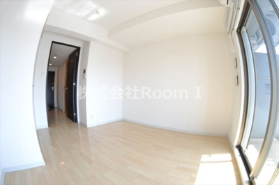 【居間・リビング】 | エスリード谷町六丁目 | 使いやすいリビングです