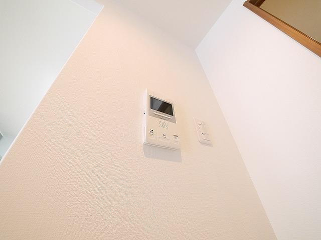 グリュックメゾン西大寺のセキュリティ|モニター付きインターホン