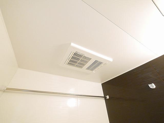 グリュックメゾン西大寺の設備|浴室乾燥機付き