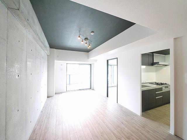 グリュックメゾン西大寺の居間・リビング|使いやすい居間です