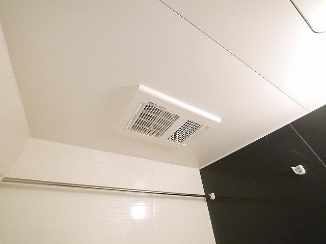 グリュックメゾン西大寺の設備|浴室乾燥機