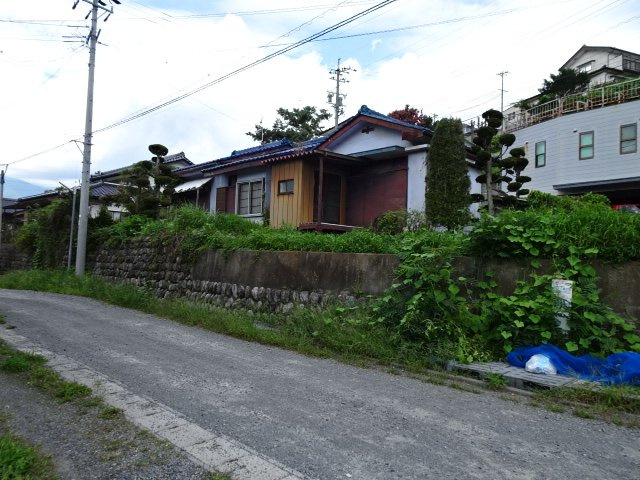 伊那市山寺土地　古家付き