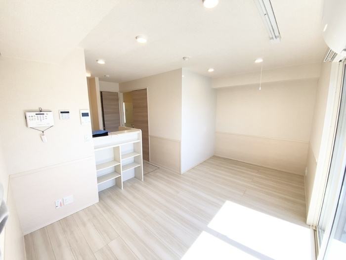 熊本市北区弓削６丁目のアパートの居間・リビング