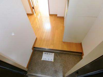 【玄関】 | 兼山マンション | 明るい玄関です