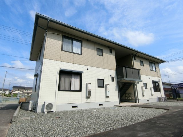 ラシェットエムザC棟の外観