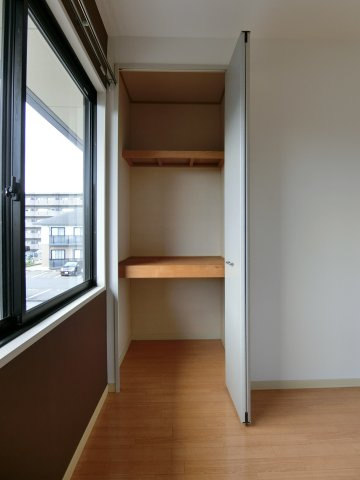 ラシェットエムザC棟の収納